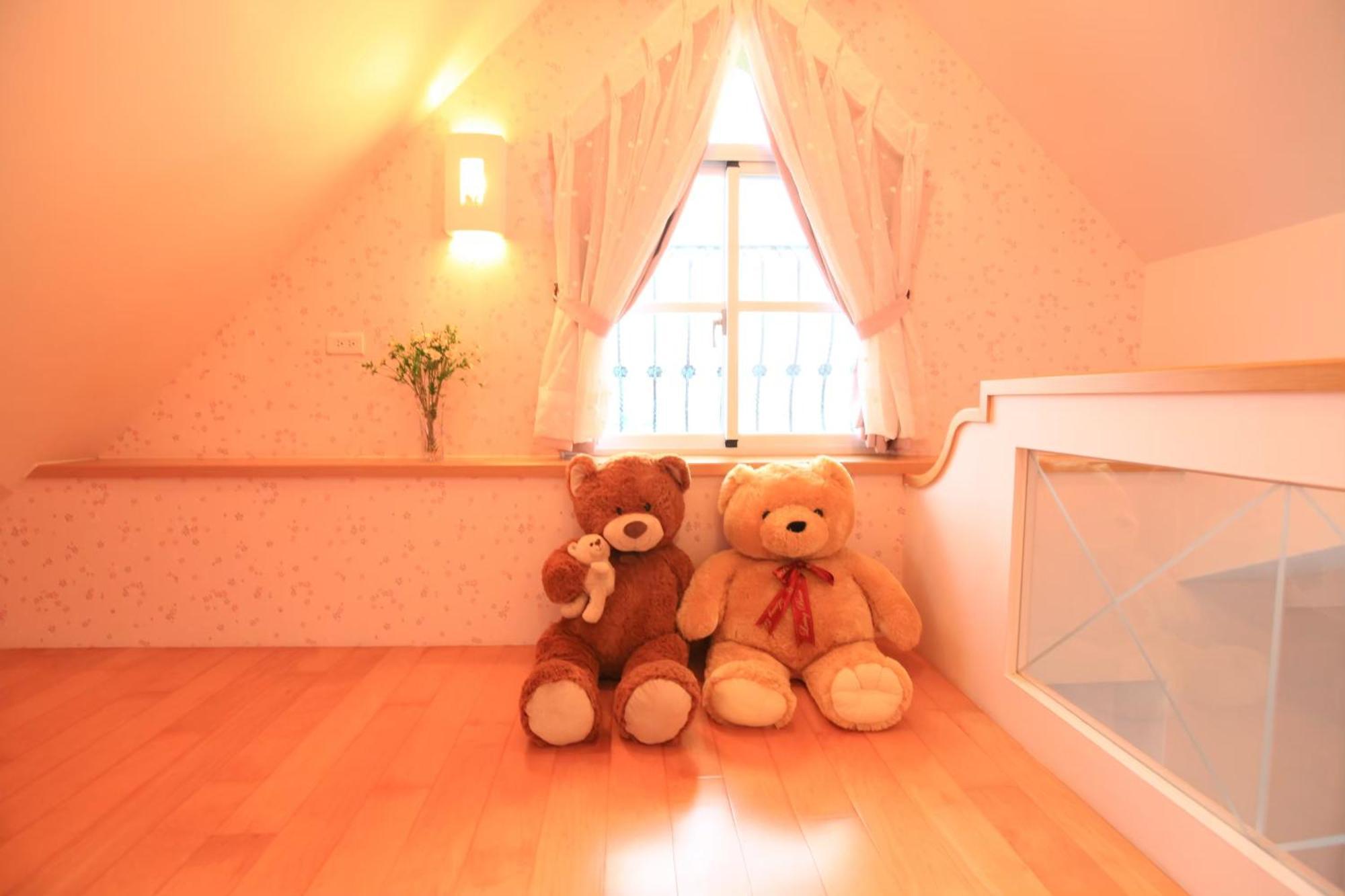 Sigma Castle Apartment Yilan Екстериор снимка